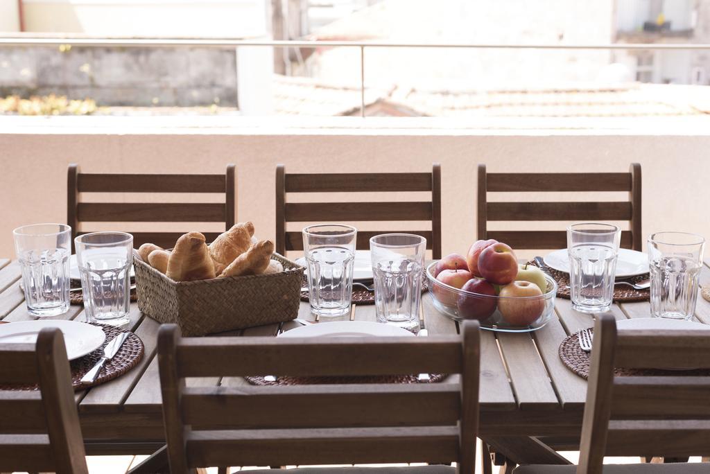 Lovelystay - Top Floor Balcony Apartment Porto Exterior photo